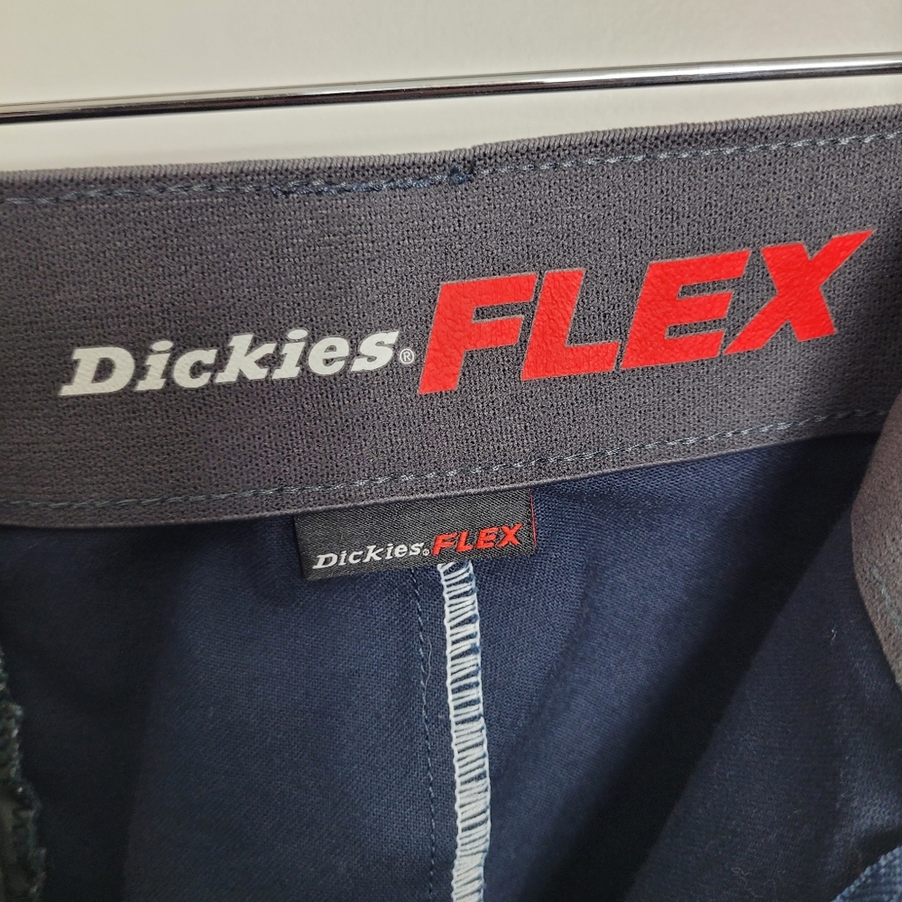 Mens Dickies Flex Navy Blue Cargo Shorts Size 38 - Picture 2 of 8